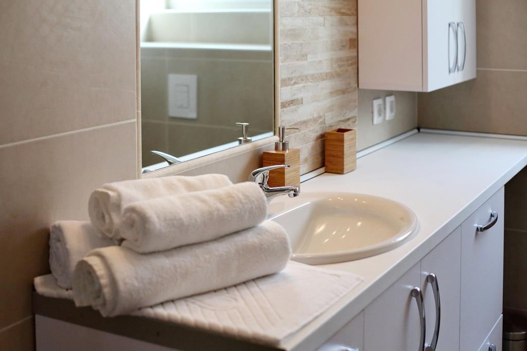 Luxury Apartments Sikiric With Fantastic View On The Sea Bibinje Exteriér fotografie